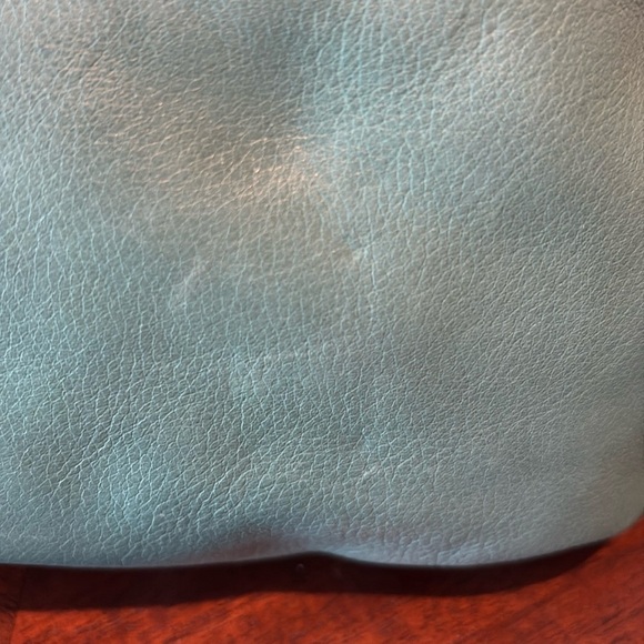 B. Makowsky  crossbody bag  shoulder bag  leather seafoam green  3 ext. pockets - Picture 16 of 17